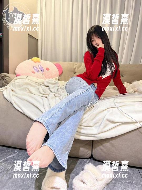 AT鲨的黑丝楼道视觉日记：每一张原图都是个故事