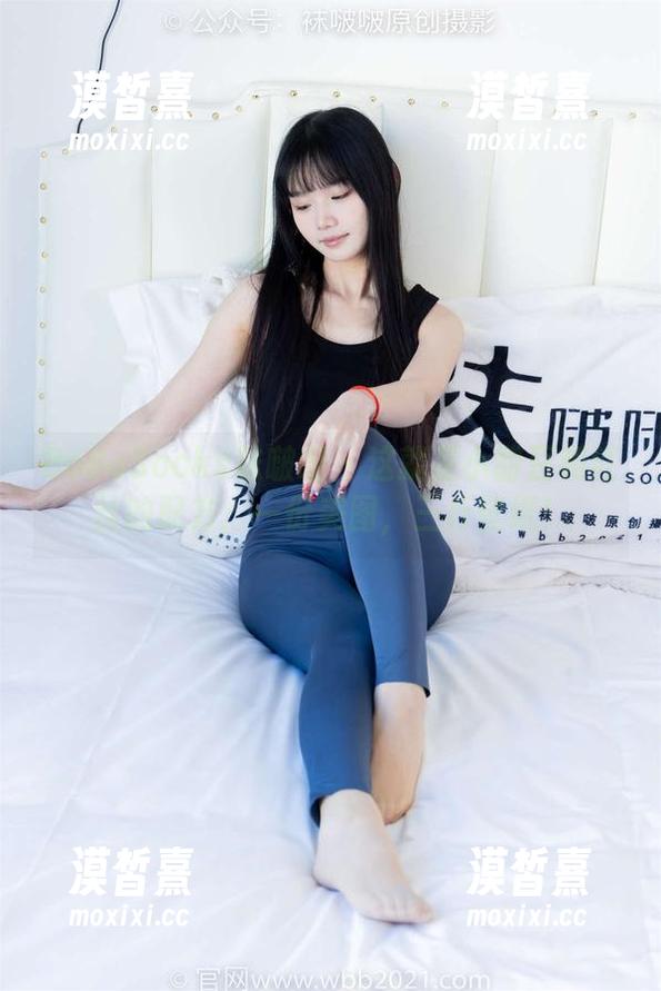 BoBoSocks袜啵啵 - 这就是小甜豆和红丝的配方：一份美图，三斤壁纸！