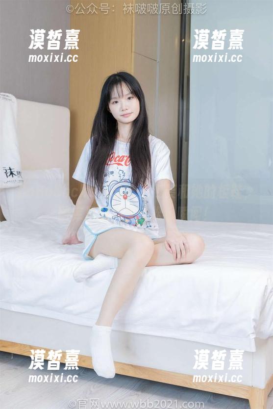 BoBoSocks袜啵啵 - 泡芙和她的板鞋，图库里的那些轻松小瞬间！
