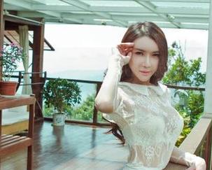 GIRLT果团网 - 龚玥菲的裸足写真，让你置身在高清的细腻梦境中！