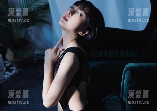 高清黑丝合集，HaNari(하나리)让你我的目光相遇！