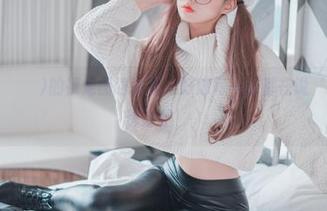 Jenny(정제니)的裸足图包更新：好像每一张都在说‘我就是不想穿鞋’。