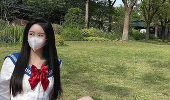 微密圈 - July芝岚的女友，在作品集里分享她的另一面，真是让人咋舌！