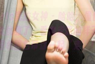 KelaGirls克拉女神 - 哈哈，僮僮的高跟鞋真是太优雅了，看她走路的样子——原图和图包带你一起‘走’！