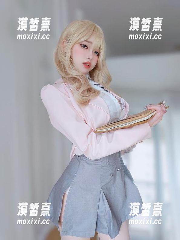 来看看K酱的新任部下：无圣光也能这么美，作品有点意思！