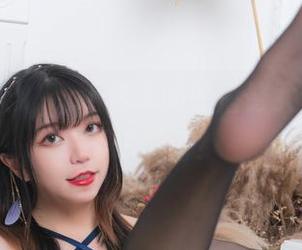 就问你们：Leah梓未的堕落修女套图，谁不想看看？