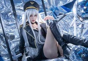 Luisa_零纱红裙套图，难道从单身到优雅只需要这么一条裙子？！