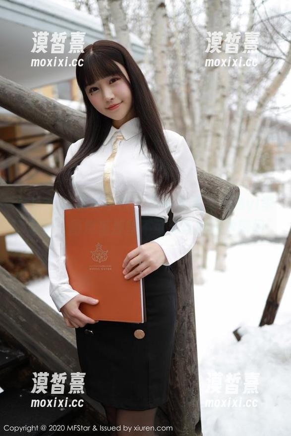 MFStar模范学院 - 当毛衣遇见SiByl李思宁：图库里那些不可思议的精选瞬间