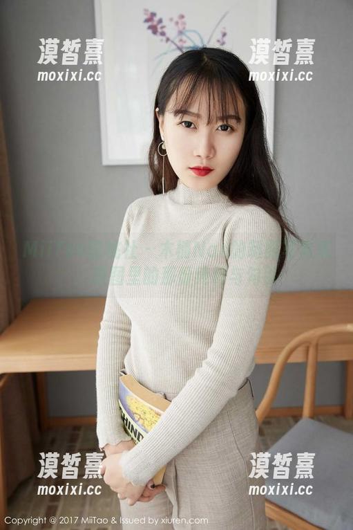 MiiTao蜜桃社 - 木楠Nan的制服写真集：原图里的那份纯粹与勾引