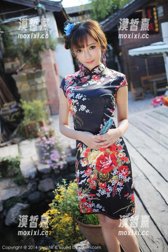 MyGirl美媛馆 - 千千万万种毛衣，只有伊小七MoMo的高清写真集能让你默默感慨：真好看！