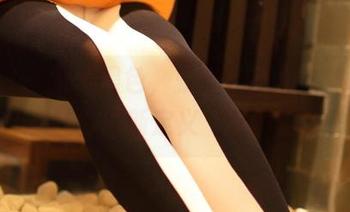 ROSI - 没有黑色，就没有小莉：她的作品分享让你重新定义“暗黑魅力”！
