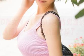 TGOD推女神 - Lee小棠在古兜温泉的迷人图集，暖得连心都软掉了。
