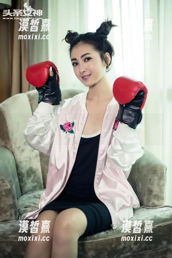 TouTiao头条女神 - 看陈怡曼的秘密写真：套图背后的那些不为人知的细节