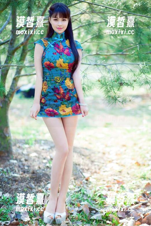 TuiGirl推女郎 - 赵惟依与她的定制旗袍：图集里的每一张都是心动的瞬间