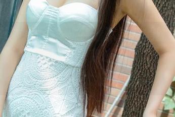 UGirls尤果网 - “翻看丁筱南的比基尼图集，我的心跳仿佛也变成了海浪”—哇，这感觉实在太难形容了！