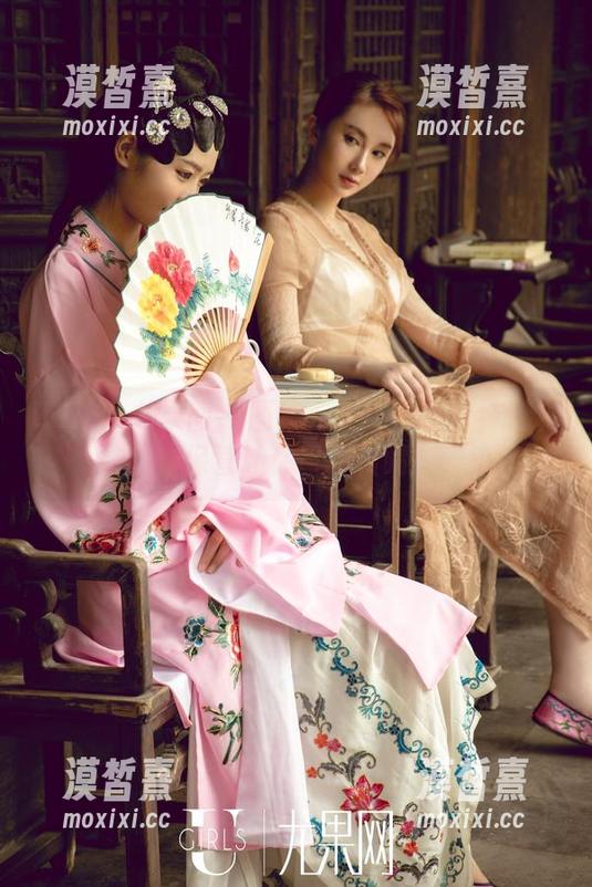 UGirls尤果网 - 图集：艾小青的丝袜魅力，保管让你目不转睛！
