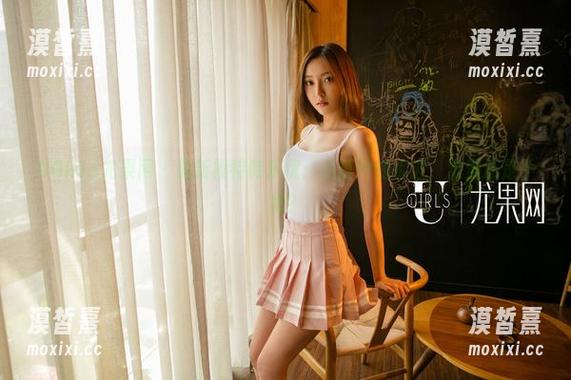 UGirls尤果网-韩乐优 UGirls尤果网 - 最新模特韩乐优:浴缸中的水波,浪漫还是干扰?