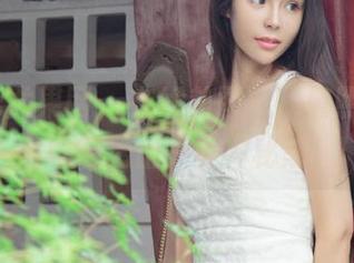 UGirls尤果网 - 在线美图里的黛熙儿，眼镜也能透出一丝神秘感！