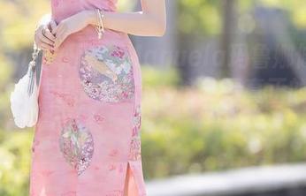 Xiuren秀人网 - Manuela玛鲁娜修女全集，原图里的大惊喜：这才是真正的‘教义’！