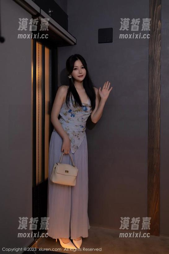 Xiuren秀人网 - 这就是为什么看Suki_baby的职业装写真，工作好像变得没那么重要。
