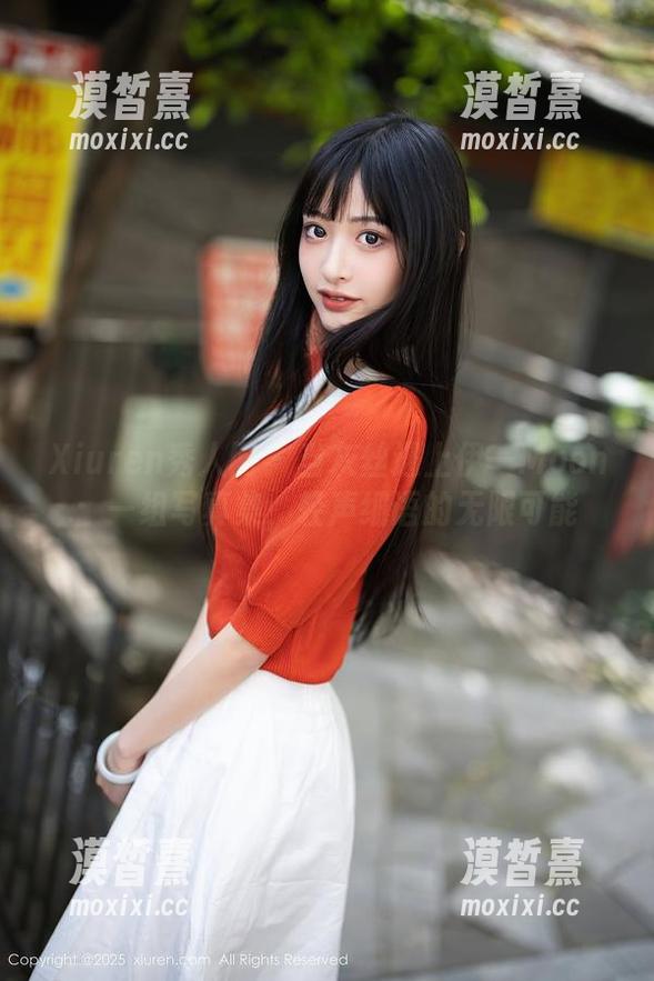 Xiuren秀人网 - 当灰丝遇上伊一Moon：一组写真集，轻声细语的无限可能