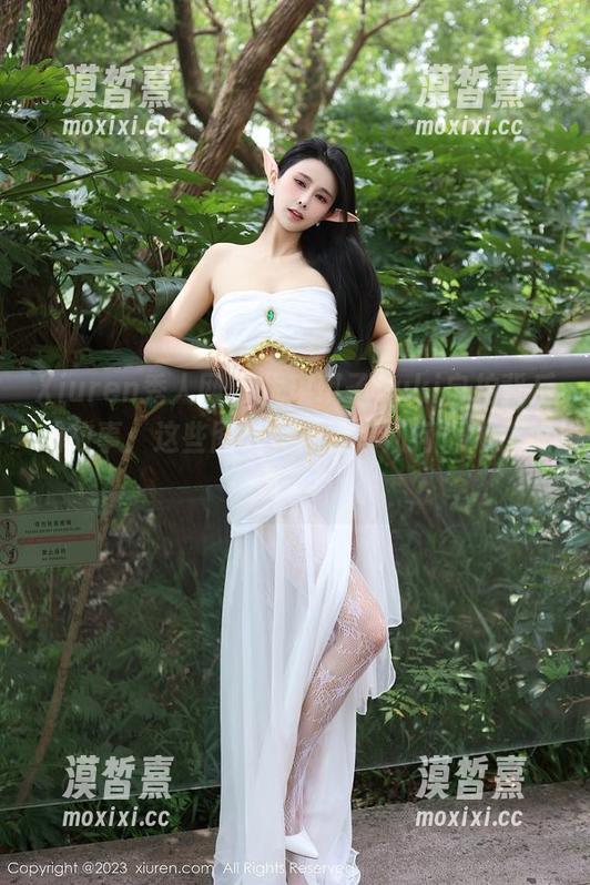Xiuren秀人网 - 优琪琪子yuki自拍背后的故事：这些图片资源教你如何优雅‘掉镜’！
