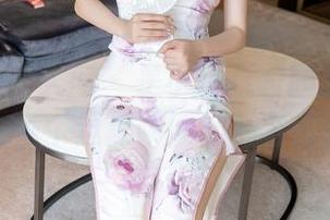 Xiuren秀人网 - 是小逗逗校园写真：原图中每个逗趣瞬间都不容错过！