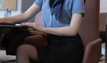 Xiuren秀人网 - 程慧娴Phoebe的裸足高清作品，分享那些‘无鞋’的自由与美感
