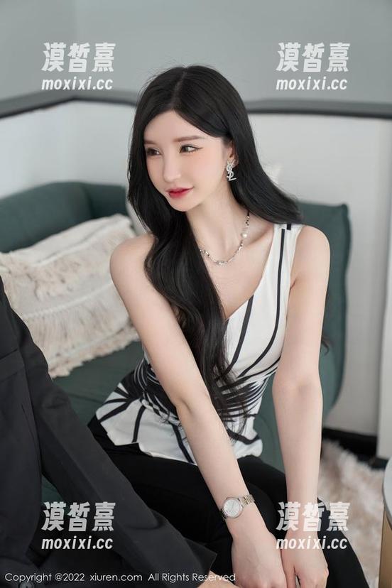 Xiuren秀人网-程程程 Xiuren秀人网 - 空姐程程程精选图包,总有一张会让你心跳加速——难道真有魔力?
