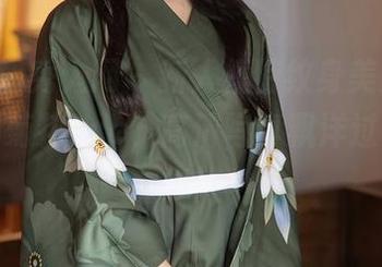 Xiuren秀人网 - 新人模特纹身美女，舌尖上的菊花ace，高清写真飘洋过海来找你！