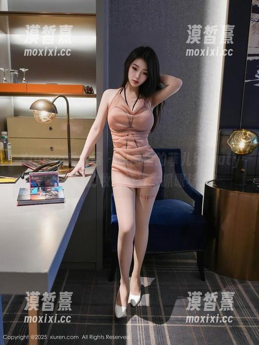 Xiuren秀人网-菲儿beauty Xiuren秀人网 - 原图里的菲儿beauty,万圣节的妆容简直太抓眼球了!