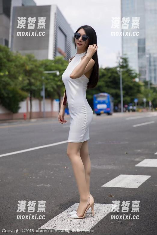 Xiuren秀人网 - 萝莉悠悠酱带来的图片合集，剧情让人忍俊不禁，快来欣赏！