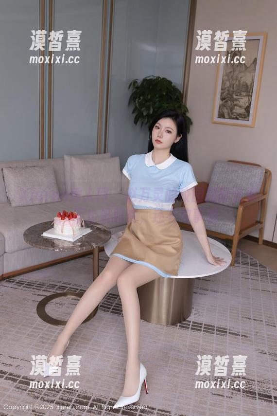 Xiuren秀人网 - 赵万灵的校园探险合集：不止是照片，还有故事哦