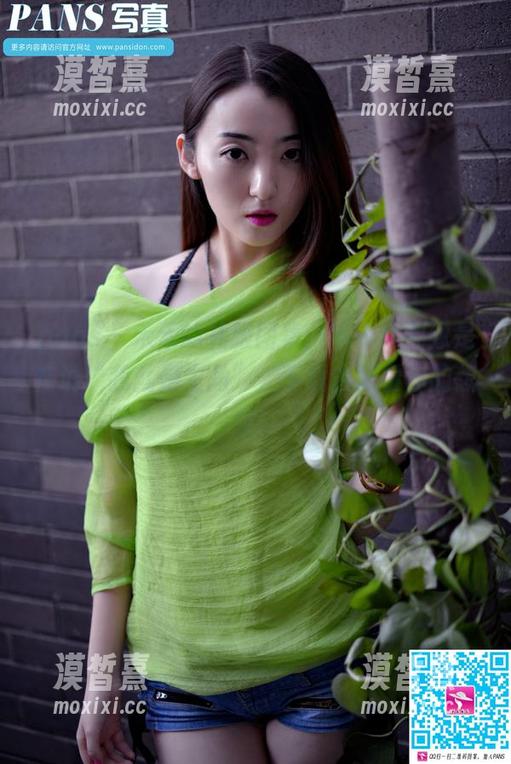 pans - 禾禾的礼服图集：每一件都像是在说“我就是主角”，下载去颠覆你的想象！