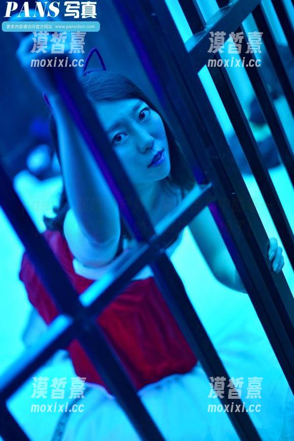 pans - 苏琪的户外写真：合集中的每一张都是对“美”的无声挑战，绝了！