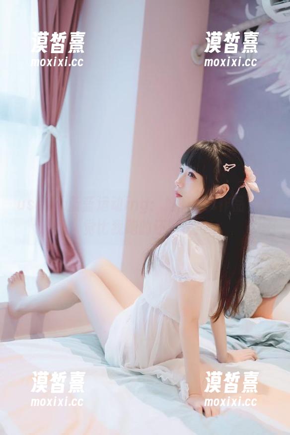 usejan蓝蓝运动ing：她的cos作品，感觉比我跑的还要快！