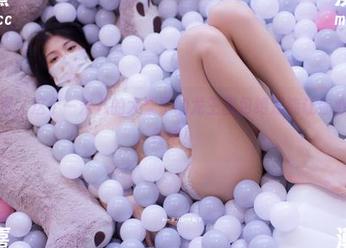 快来看看，这个一米八的大梨子的龙王图包绝对能让你心动，下载吧！