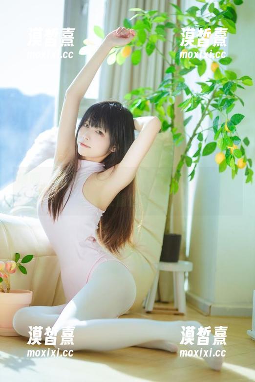 啧啧，三无人型的瑜伽美图资源，难怪大家都在偷偷收藏！