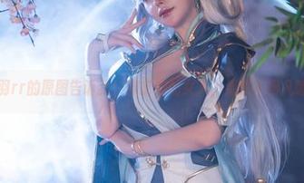 前羽rr的原图告诉我：穿皮衣的女人，果然不同凡响。