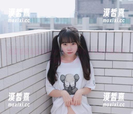 想要感受运动的魅力？来看可可小白兔的高清女学生体操服图集！
