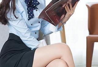 头条女神 - 穿越泡沫：揭开周熙妍浴缸作品集的神秘面纱