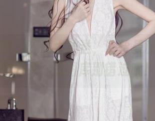 头条女神 - 资源大放送，陈怡曼和她的性感内衣，逛图库别错过哦！