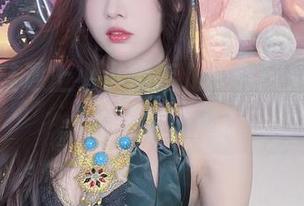 当高跟鞋遇上小小奶瓶儿，究竟是怎样的一幅美图图包？