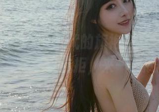 看小鹿鹿shika能代的旗袍作品，套图里的魅惑真是难以抗拒，来一起欣赏吧！