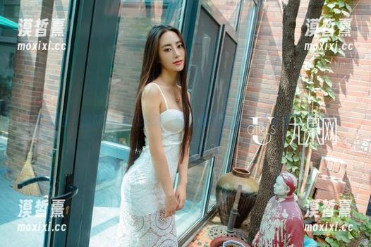 尤果网 - 倪叶腾再次来袭，纯白如雪的迷人瞬间原图更新！