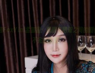 尤物馆 - 跟随FoxYini孟狐狸：原图与图册之间的剧情反转，我说不完的猫腻！