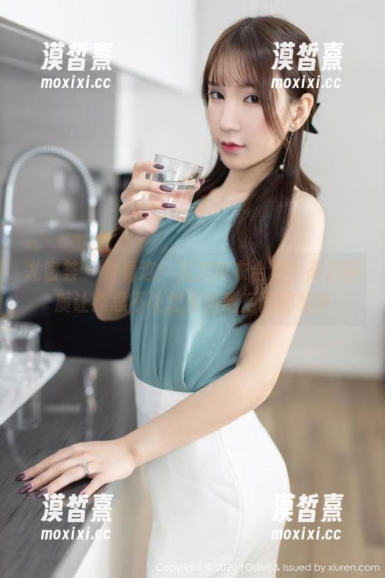 尤蜜荟 - 看看这！允尔内衣合集，高清画质让我忍不住想要猜测后面的故事