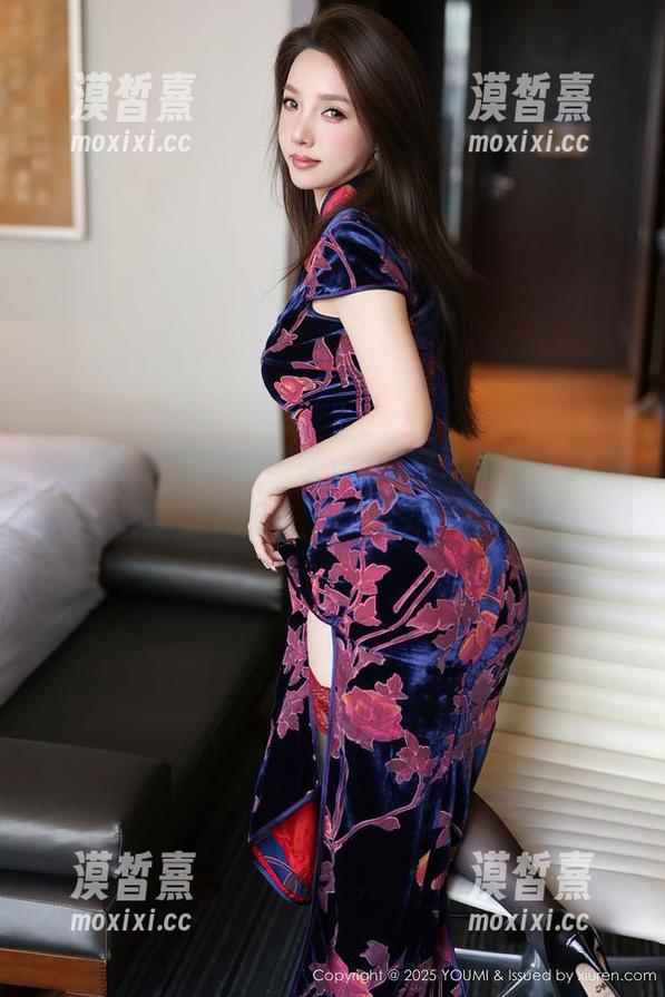 尤蜜荟 - 精选娜娜子yy的空姐瞬间，尽情享受空中服务的‘额外’福利！