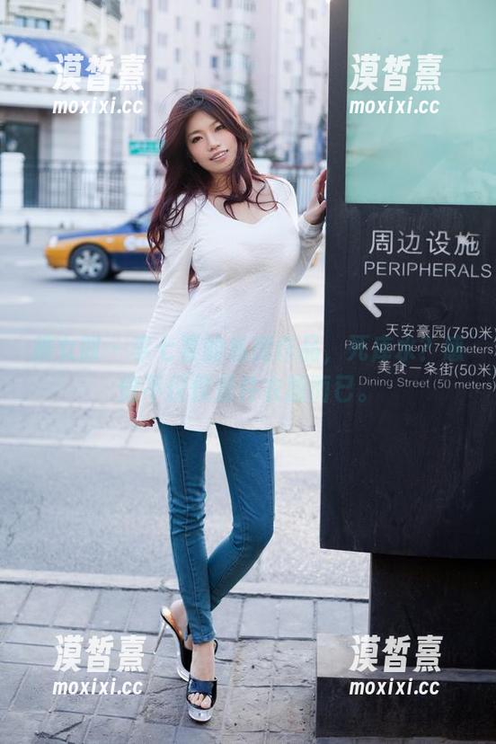 推女郎 - 李七喜的私房作品，死库水？感觉不仅仅是件衣服而已。