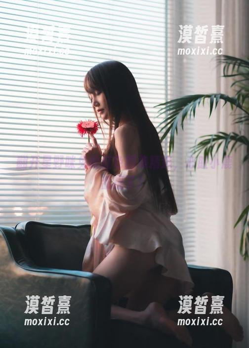 翻开星野咪兔的红色图集精选，心脏小鹿乱撞了？
